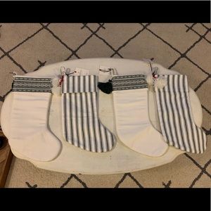 4 Coordinating stockings